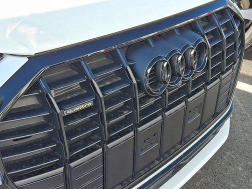 2025 Audi Q3 45 S line Premium Plus