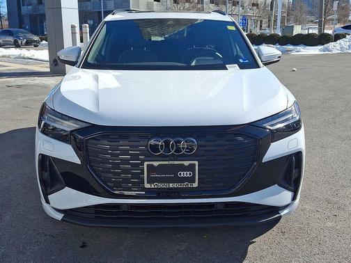 2024 Audi Q4 e-tron Prestige 50 quattro
