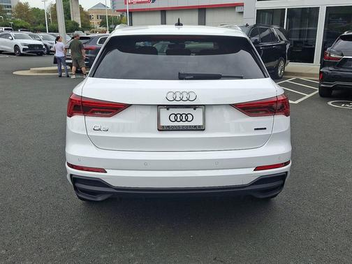 2025 Audi Q3 Premium 45 TFSI S line quattro Tiptronic