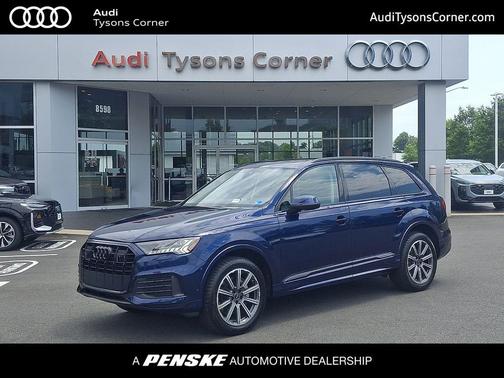 Navarra Blue Metallic 2023 Audi Q7 45 Premium Plus
