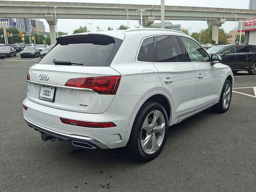 2024 Audi Q5 45 S line Prestige