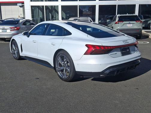 2023 Audi e-tron GT Prestige quattro