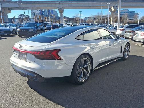 2023 Audi e-tron GT Prestige quattro
