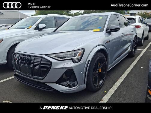 Florett Silver Metallic 2022 Audi e-tron S Premium Plus