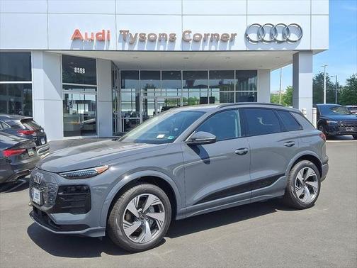 2025 Audi Q6 e-tron Premium Plus quattro