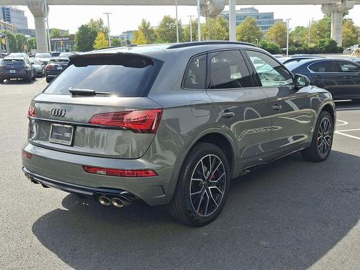 2025 Audi SQ5 3.0T Premium Plus