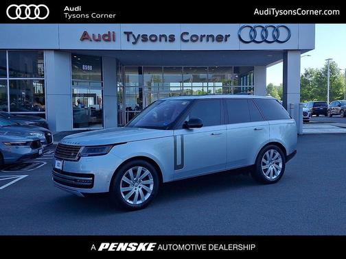 Silver Metallic 2023 Land Rover Range Rover P400 SE