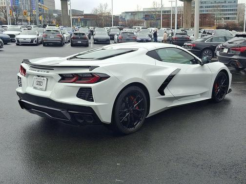 2023 Chevrolet Corvette Stingray w/2LT