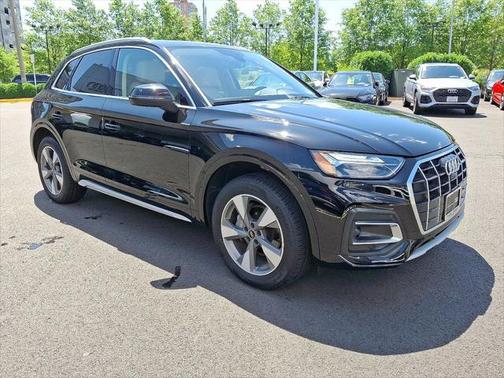 2022 Audi Q5 40 Premium Plus