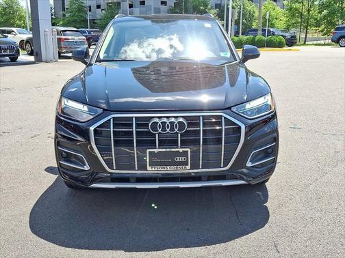 2022 Audi Q5 40 Premium Plus