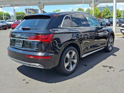 2022 Audi Q5 40 Premium Plus