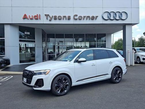 2025 Audi Q7 55 Premium Plus