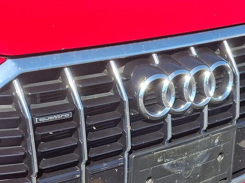 Tango Red Metallic 2022 Audi Q3 45 S line Premium Plus