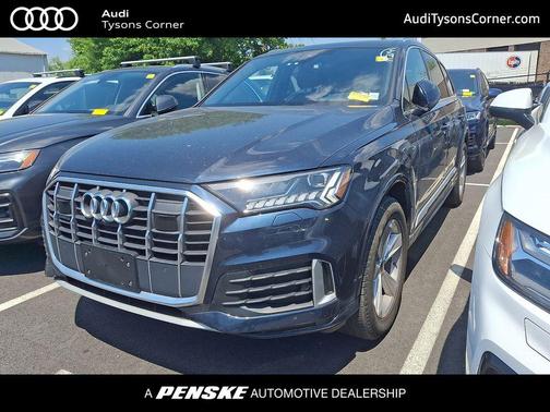 Waitomo Blue Metallic 2023 Audi Q7 45 Premium Plus