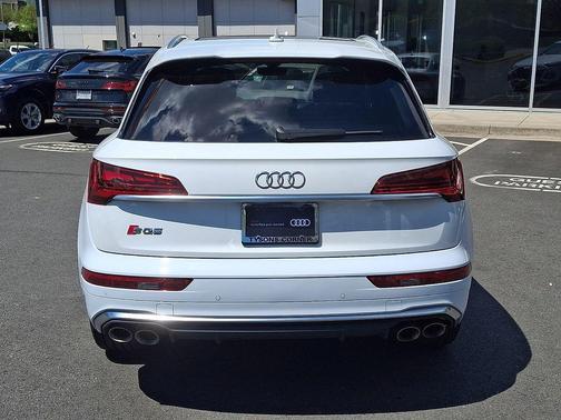 Glacier White Metallic 2023 Audi SQ5 3.0T Premium Plus