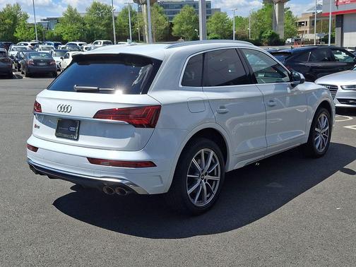 Glacier White Metallic 2023 Audi SQ5 3.0T Premium Plus