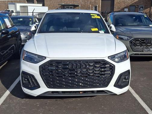 2023 Audi Q5 45 S line Premium Plus