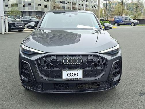 Daytona Gray Metallic 2026 Audi Q5 Sportback Prestige TFSI quattro S tronic