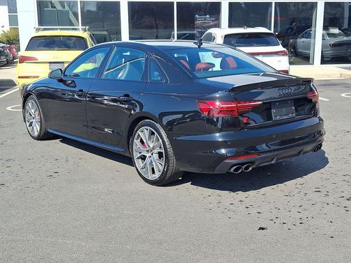 2023 Audi S4 Premium Plus TFSI quattro Tiptronic