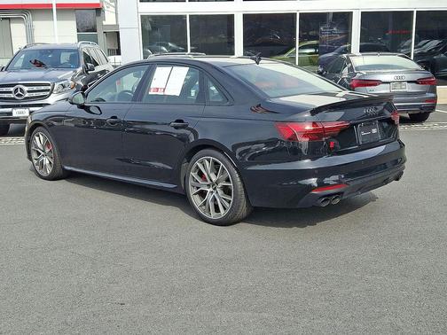 2023 Audi S4 Premium Plus TFSI quattro Tiptronic