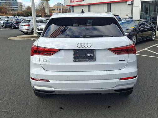 2022 Audi Q3 40 Premium