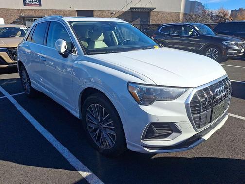 2022 Audi Q3 Premium