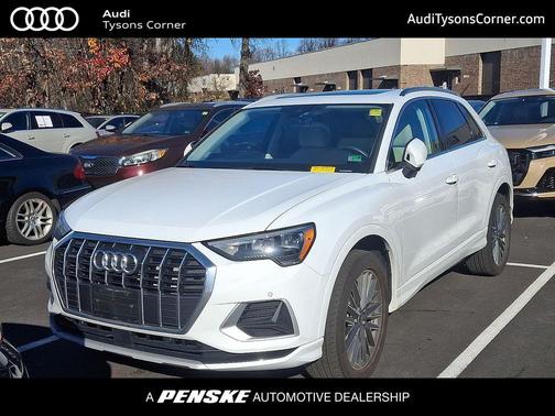 2022 Audi Q3 Premium