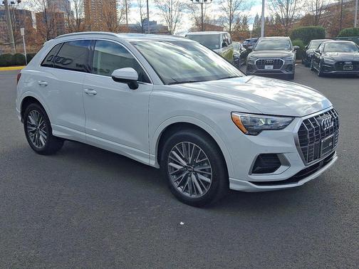 2022 Audi Q3 40 Premium