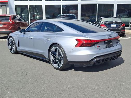 2024 Audi RS e-tron GT quattro