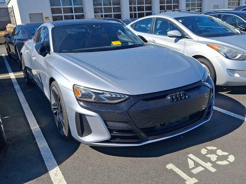 2024 Audi RS e-tron GT quattro