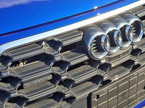 2024 Audi Q5 e 55 S line Premium Plus