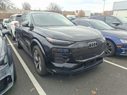 2025 Audi Q6 e-tron Premium Plus