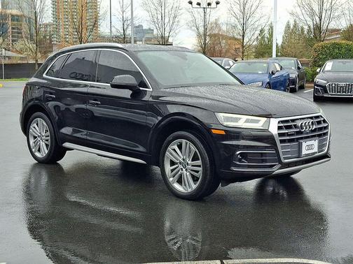 Mythos Black Metallic 2018 Audi Q5 2.0T Tech Premium