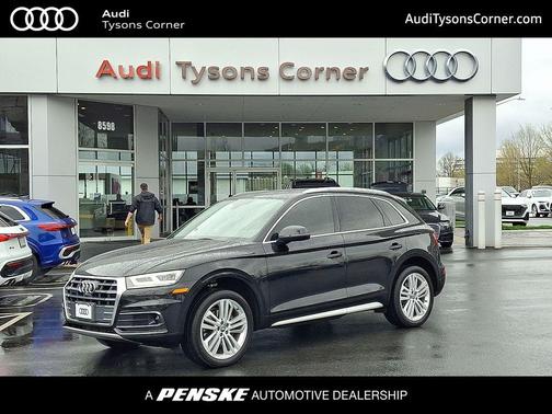 Mythos Black Metallic 2018 Audi Q5 2.0T Tech Premium