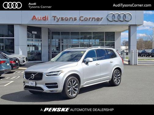 2017 Volvo XC90 T6 Momentum