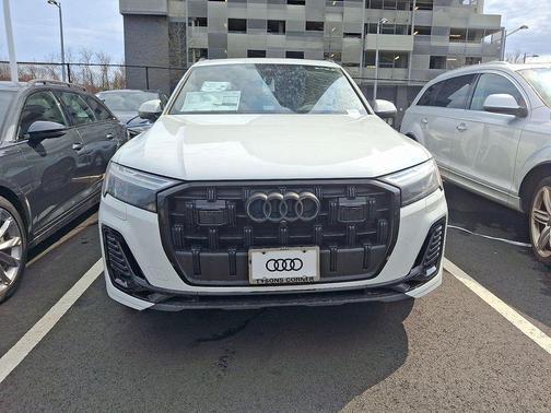 2026 Audi Q7 55 Premium Plus