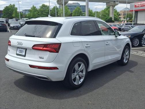 2018 Audi Q5 2.0T Premium Plus
