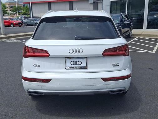 2018 Audi Q5 2.0T Premium Plus