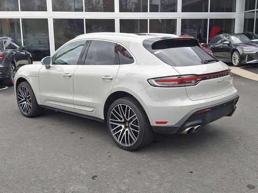 2022 Porsche Macan S