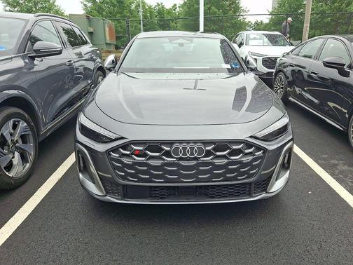 Daytona Gray Pearl Effect 2026 Audi S5 Premium Plus TFSI quattro S tronic