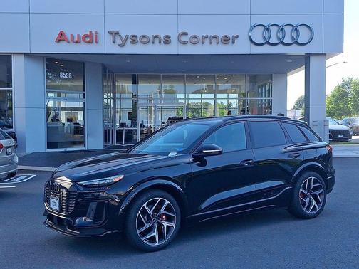 Mythos Black Metallic 2027 Audi SQ6 e-tron Prestige quattro