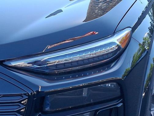 Mythos Black Metallic 2027 Audi SQ6 e-tron Prestige quattro