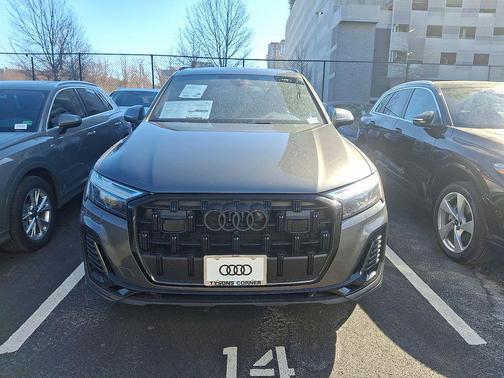 2026 Audi Q7 55 Premium Plus