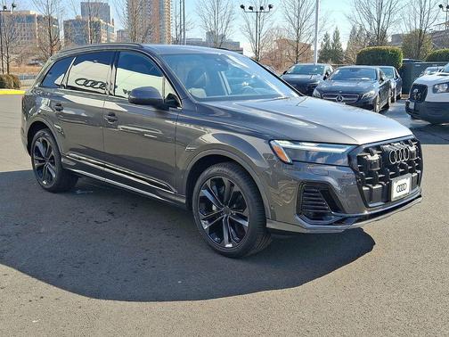 2026 Audi Q7 55 Premium Plus