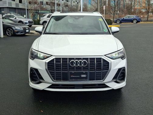 2022 Audi Q3 45 S line Premium