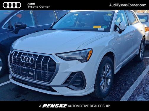 2022 Audi Q3 45 S line Premium