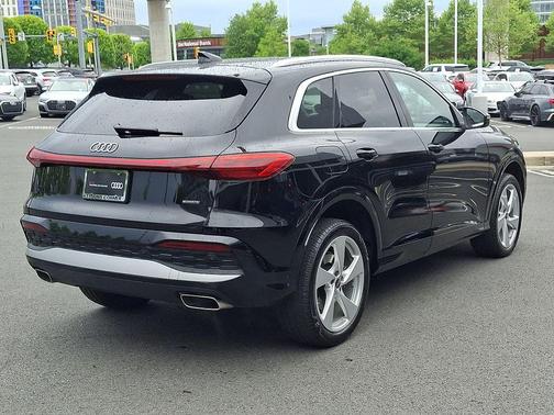 Black Metallic 2025 Audi Q5 Premium Plus TFSI quattro S tronic