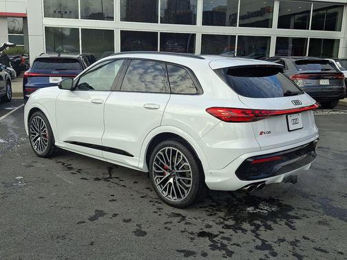 2025 Audi SQ5 3.0T Premium Plus