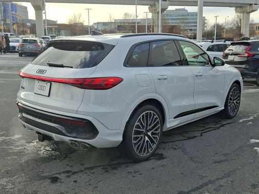 2025 Audi SQ5 3.0T Premium Plus