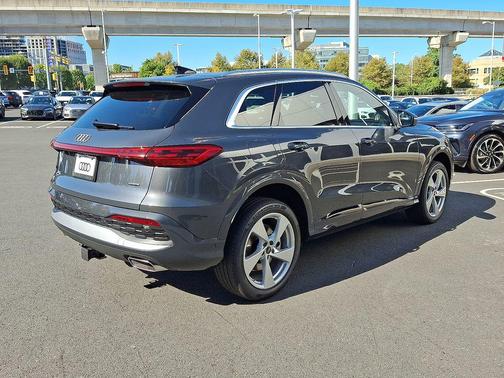 2025 Audi Q5 Premium Plus